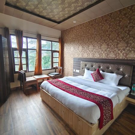 Magic Stays - Shimla Royale - Free Pickup From Railway Station Shimla Bagian luar foto